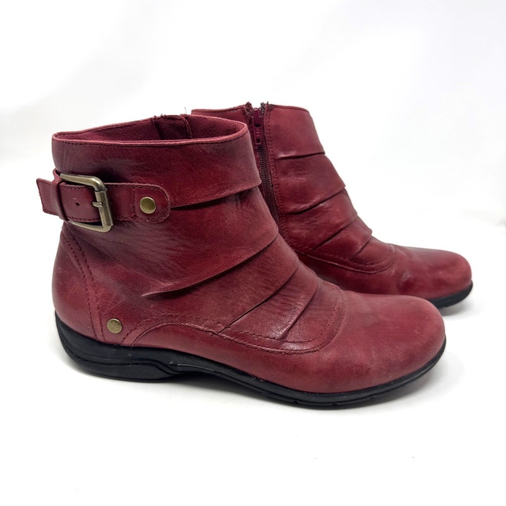 Clarks Ankle Boots Women 10M Red Leather Ruched Buckle Zip Comfort Casual